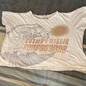 Magnolia Pearl cropped t-shirt.